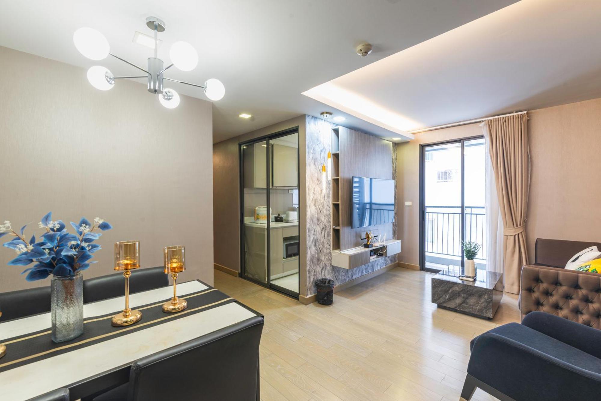 شقة Dazzle Sukhumvit 7 By Lefoyer بانكوك المظهر الخارجي الصورة